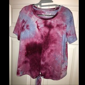 Tie-dye t-shirt knotted top